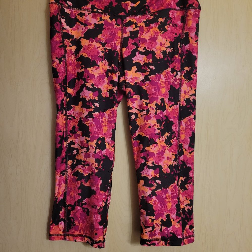 Old Navy Active Capri Leggings